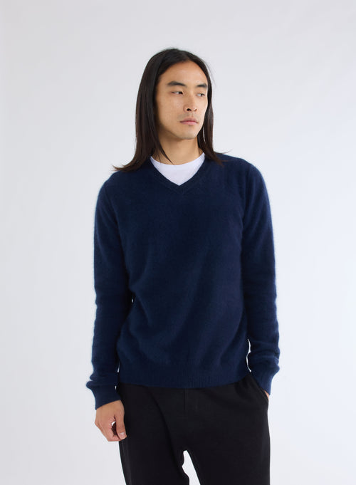 Pull Marine Col V Manches Longues en Raccoon - MAJESTIC FILATURES