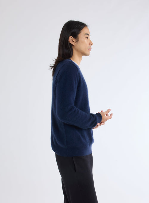 Pull Marine Col V Manches Longues en Raccoon - MAJESTIC FILATURES