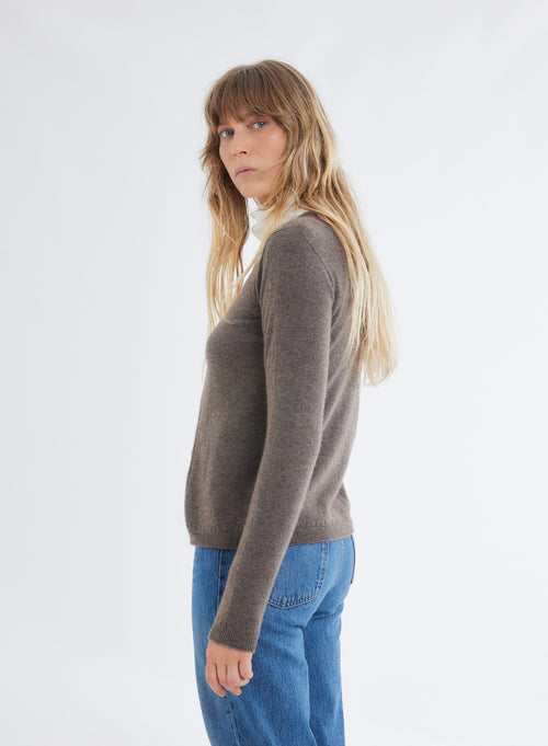 Gilet Marron Col V Manches Longues en Laine et Cachemire - MAJESTIC FILATURES