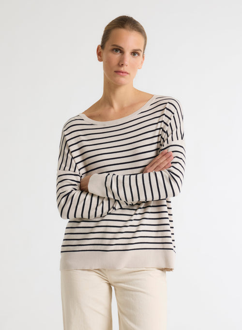 Beigefarbener Pullover mit U-Boot-Kragen und langen Ärmeln - MAJESTIC FILATURES