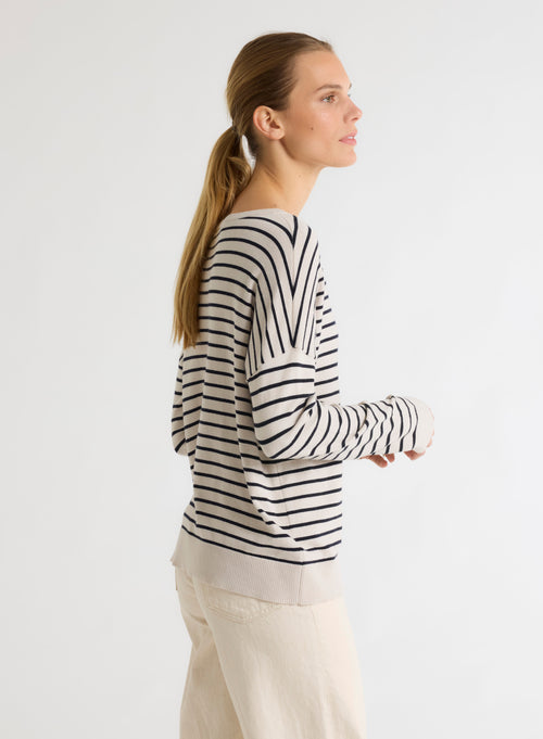 Beigefarbener Pullover mit U-Boot-Kragen und langen Ärmeln - MAJESTIC FILATURES