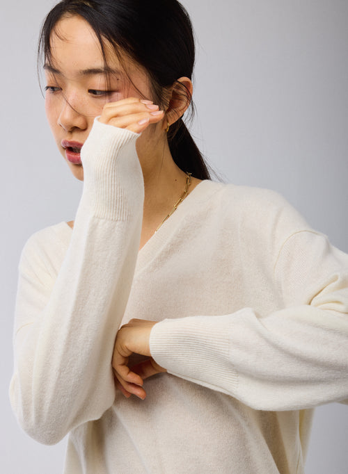 Pull Blanc Col V Manches Longues en Cachemire - MAJESTIC FILATURES