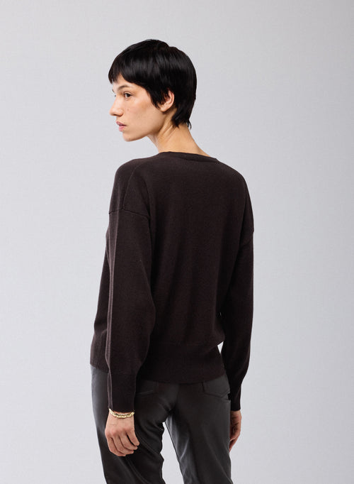 Pull Marron Col V Manches Longues en Cachemire - MAJESTIC FILATURES