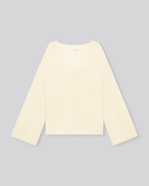 White V-neck long-sleeved merino wool sweater - MAJESTIC FILATURES