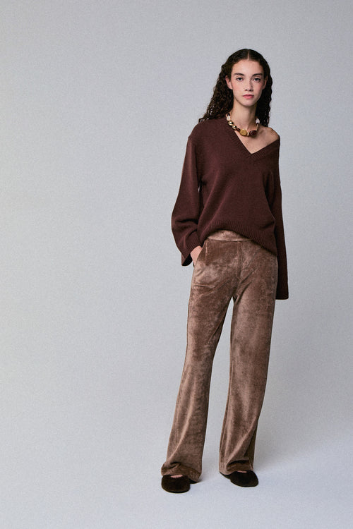 Brauner langärmeliger Pullover aus Merinowolle mit V-Ausschnitt - MAJESTIC FILATURES