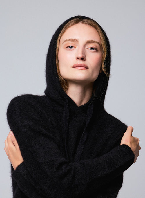 Black hooded sweater with long sleeves in alpaca / polyamide / elastane - MAJESTIC FILATURES