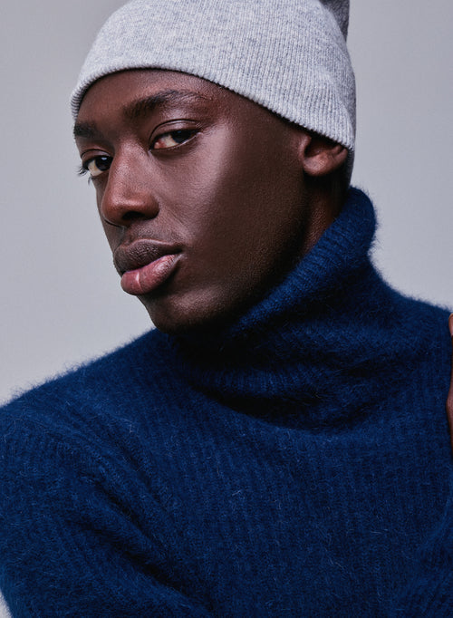Navy turtleneck sweater with long sleeves in wool / Fox / Polyamide - MAJESTIC FILATURES