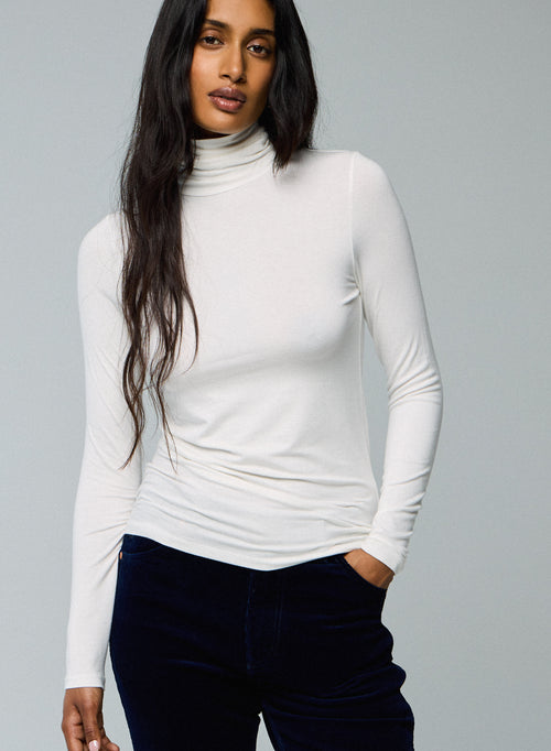 T-shirt Blanc Col Roulé Manches Longues en Viscose / Elasthanne - MAJESTIC FILATURES
