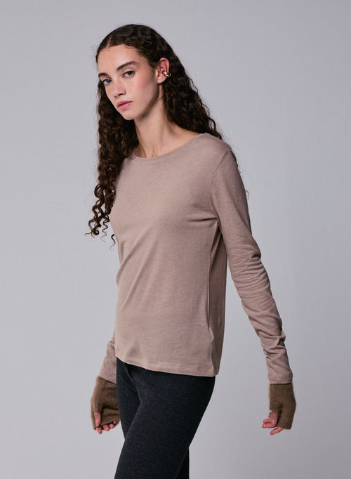 Camiseta de manga larga con cuello redondo beige en algodón orgánico / cachemir - MAJESTIC FILATURES