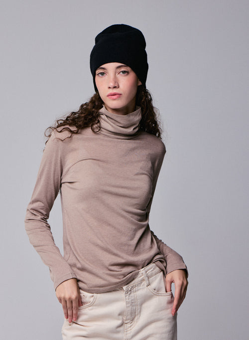 Beige Turtleneck Long Sleeves T-Shirt in Organic Cotton and Cashmere - MAJESTIC FILATURES