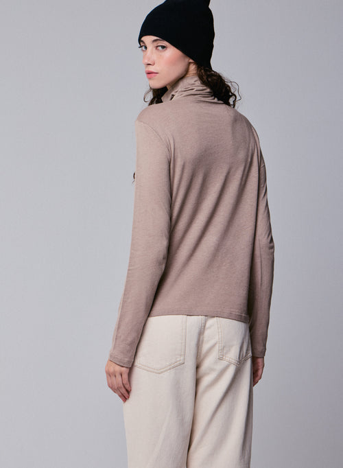 Beige Turtleneck Long Sleeves T-Shirt in Organic Cotton and Cashmere - MAJESTIC FILATURES