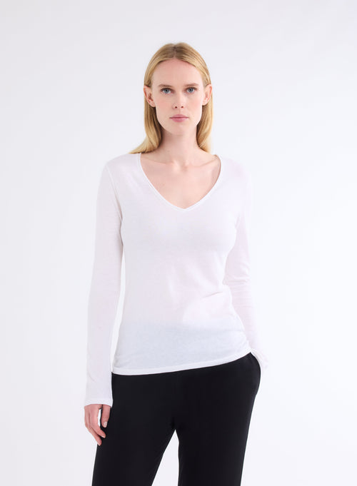Milchweißes Langarm-T-Shirt mit V-Ausschnitt aus Baumwolle und Kaschmir - MAJESTIC FILATURES