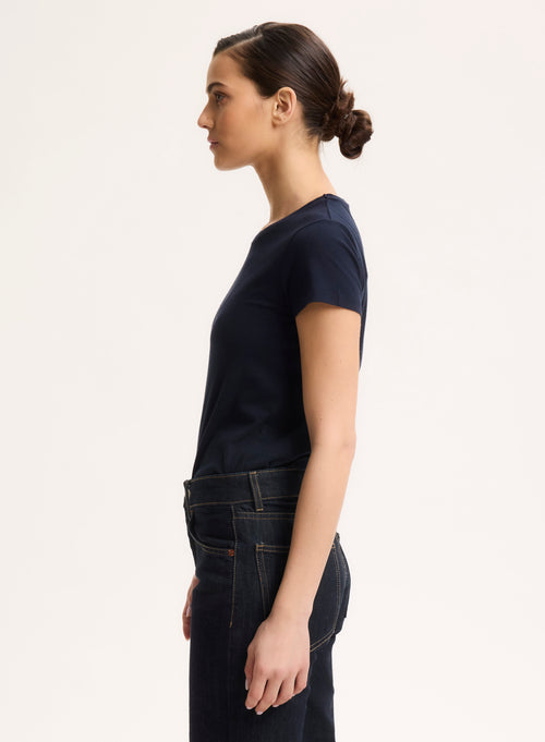 Jamie Round Neck T-shirt in black and in Deluxe Cotton. Available on our e-shop. Secured payment. Customized customer service. - MAJESTIC FILATURES