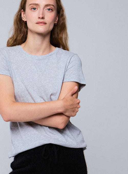 Camiseta gris de manga corta con cuello redondo en algodón orgánico - MAJESTIC FILATURES