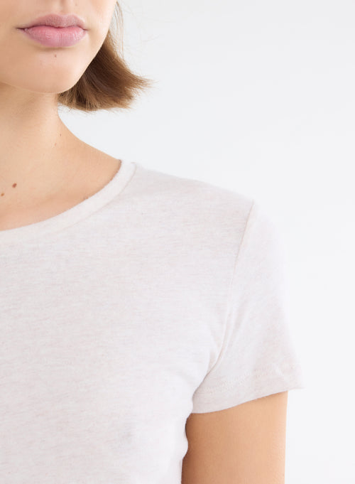 T-Shirt in Ecru meliert Rundhalsausschnitt Kurzarm aus Deluxe Baumwolle - MAJESTIC FILATURES