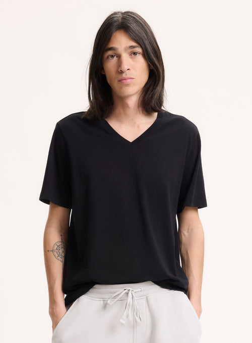 Schwarzes Kurzarm-T-Shirt mit V-Ausschnitt aus Bio-Baumwolle / Elasthan - MAJESTIC FILATURES