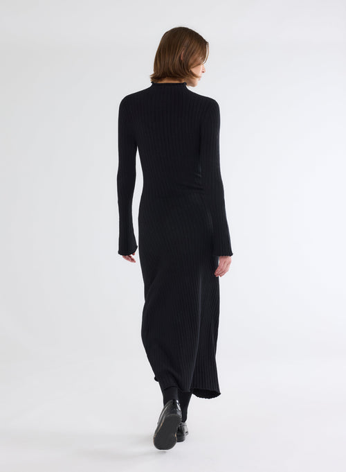 Robe Longue Noire Manches Longues - MAJESTIC FILATURES