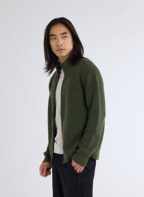 Gilet Vert Col Montant Manches Longues en Laine Merinos - MAJESTIC FILATURES