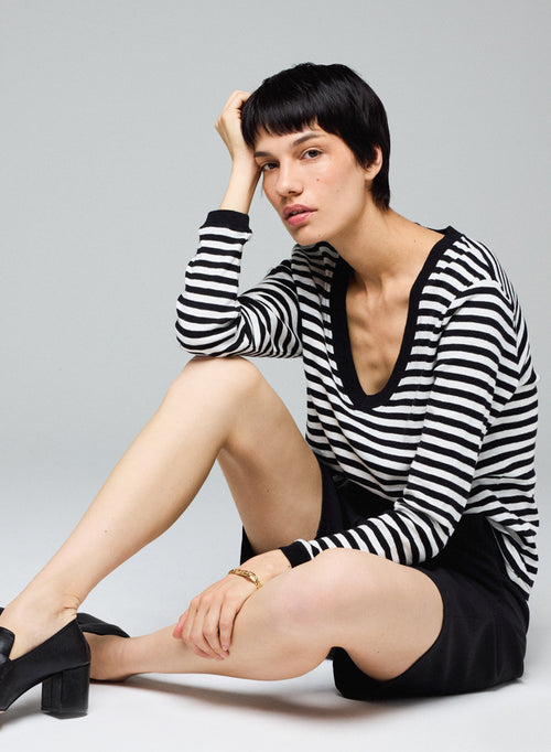 Black / Beige T-shirt V Neck Long Sleeves in Organic Cotton - MAJESTIC FILATURES