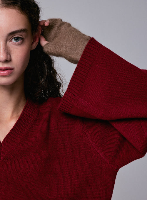 Jersey rojo de manga larga con cuello de pico en lana merino - MAJESTIC FILATURES