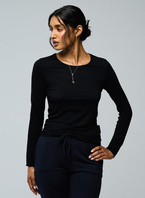 Black Round Neck Long Sleeves T-shirt in Viscose and Elastane - MAJESTIC FILATURES