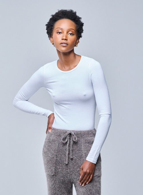 White Round Neck Long Sleeves T-shirt in Viscose / Elastane - MAJESTIC FILATURES