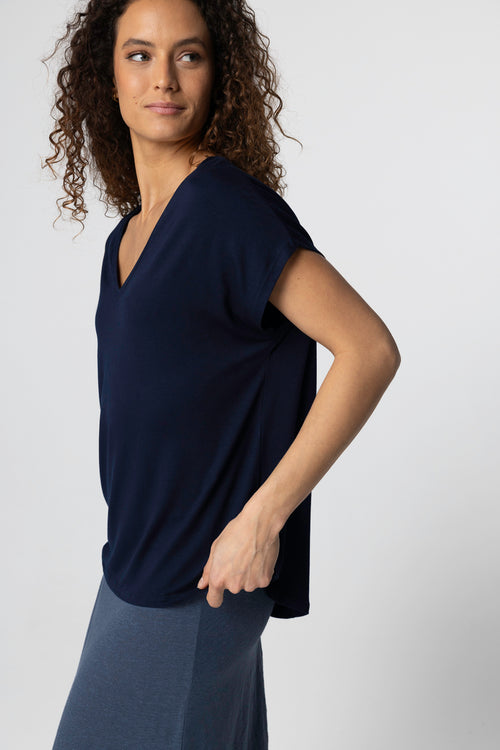Navy V-neck Short-Sleeve T-shirt in Viscose / Elastane - MAJESTIC FILATURES