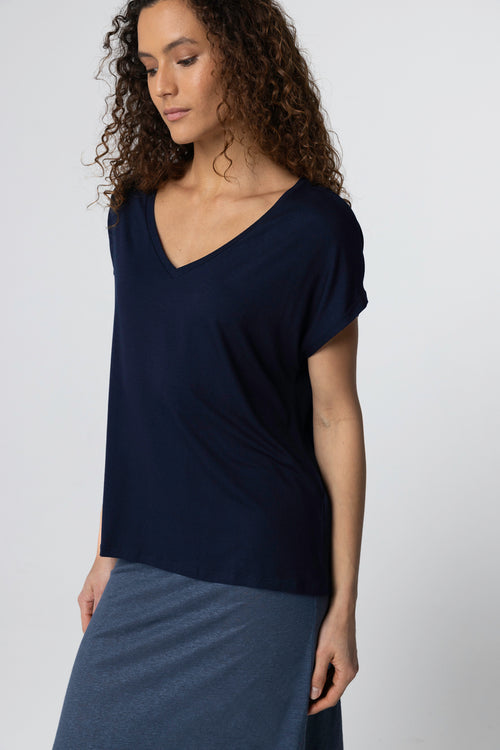 Navy V-neck Short-Sleeve T-shirt in Viscose / Elastane - MAJESTIC FILATURES