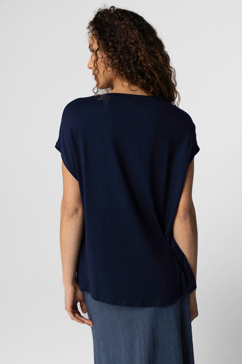 Navy V-neck Short-Sleeve T-shirt in Viscose / Elastane - MAJESTIC FILATURES
