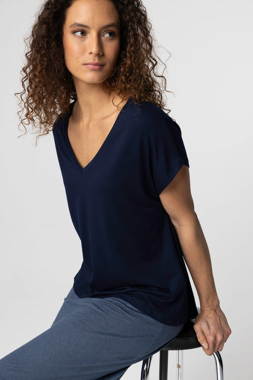 Navy V-neck Short-Sleeve T-shirt in Viscose / Elastane - MAJESTIC FILATURES