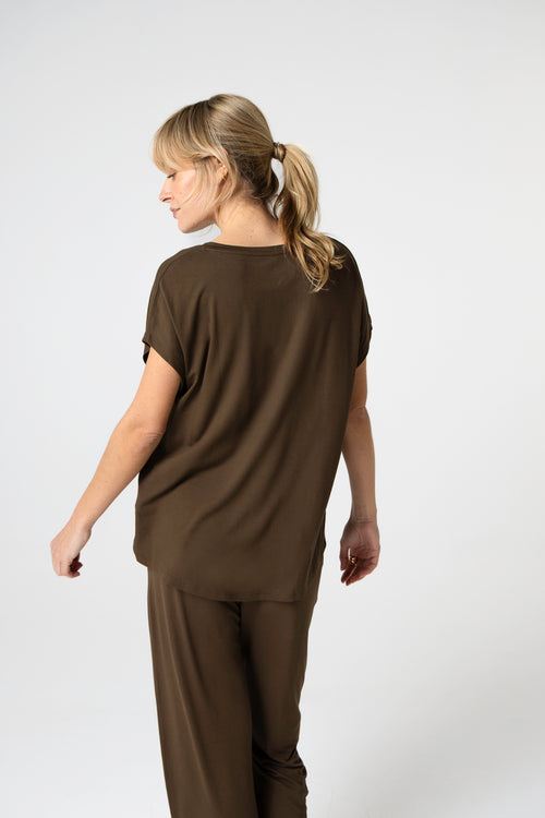 Camiseta marrón oscuro con cuello en V y manga corta de viscosa/elastano - MAJESTIC FILATURES