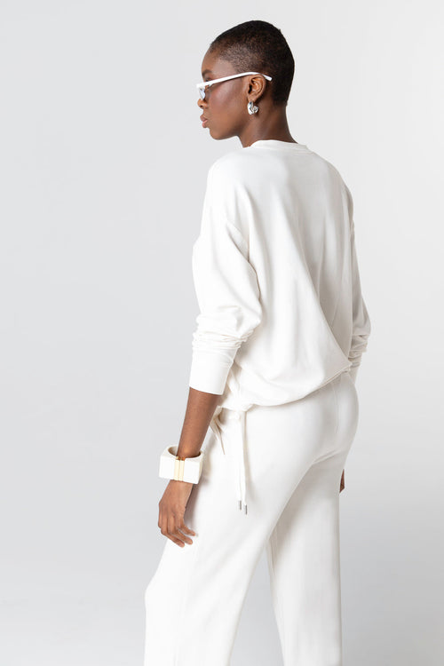 Round-Neck Long-Sleeve Sweatshirt in Viscose / Elastane in Cream - MAJESTIC FILATURES