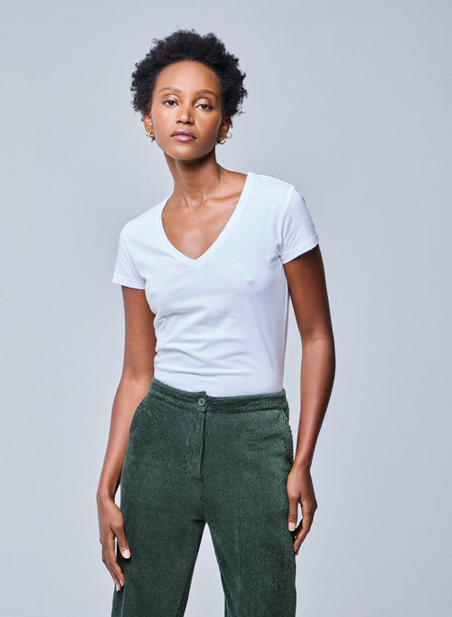 Weißes Julia T-Shirt mit V-Ausschnitt und kurzen Ärmeln aus Deluxe Baumwolle - MAJESTIC FILATURES