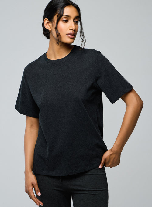 Schwarzes Kurzarm-T-Shirt mit Rundhalsausschnitt aus Deluxe-Baumwolle - MAJESTIC FILATURES
