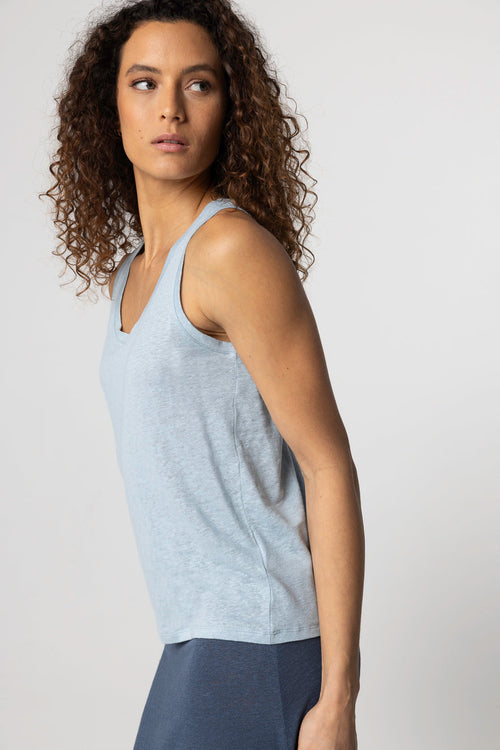 Ärmelloses Tanktop mit U-Ausschnitt aus Leinen/Elasthan in Hellblau - MAJESTIC FILATURES
