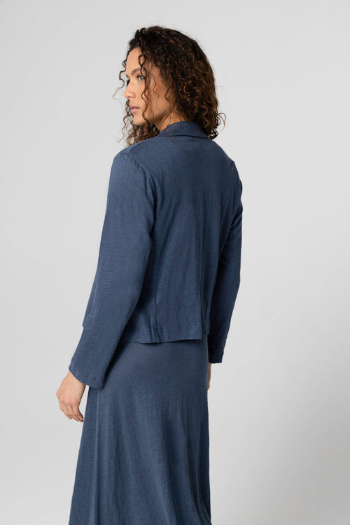 Jacke mit Jackenkragen und langen Ärmeln aus Leinen/Elasthan in Dunkelblau - MAJESTIC FILATURES