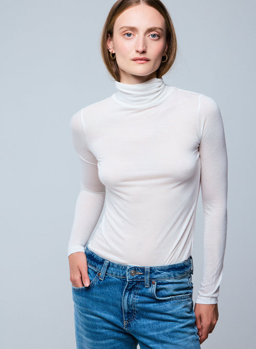 Camiseta blanca de cuello alto de manga larga en viscosa / cachemira - MAJESTIC FILATURES