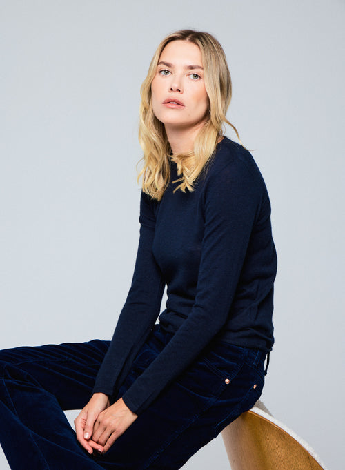 Navy Long Sleeve Round Neck T-shirt in Cashmere - MAJESTIC FILATURES