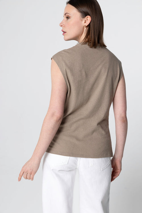 Camiseta sin mangas color café con leche con cuello anudado en algodón / lino - MAJESTIC FILATURES