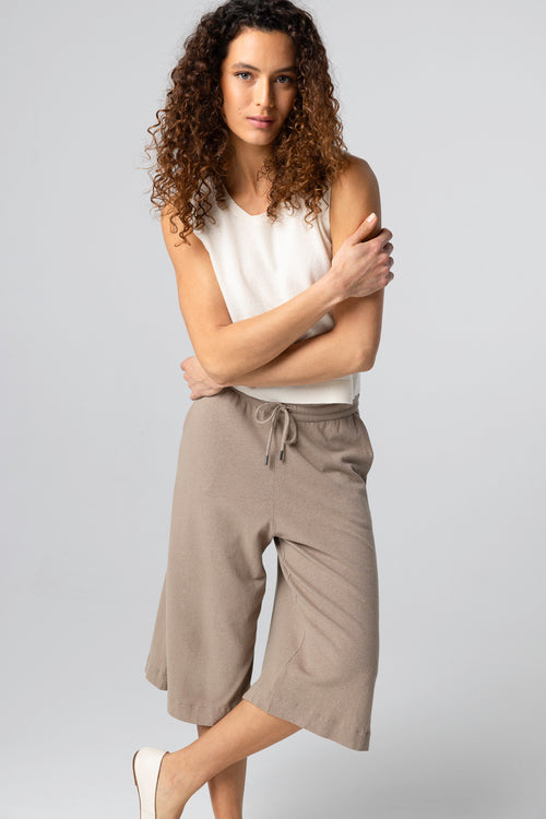 Shorts aus Baumwolle/Leinen in Kaffee-Latte - MAJESTIC FILATURES