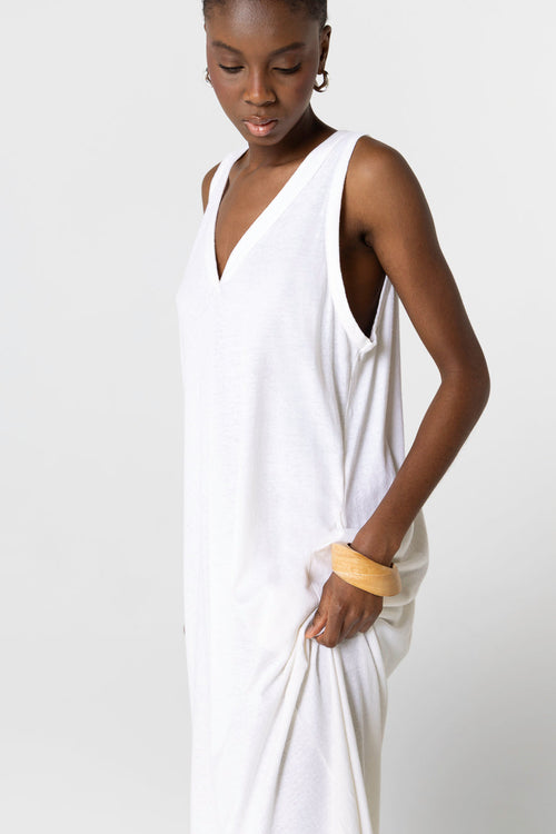 White V-neck sleeveless dress in cotton / linen - MAJESTIC FILATURES