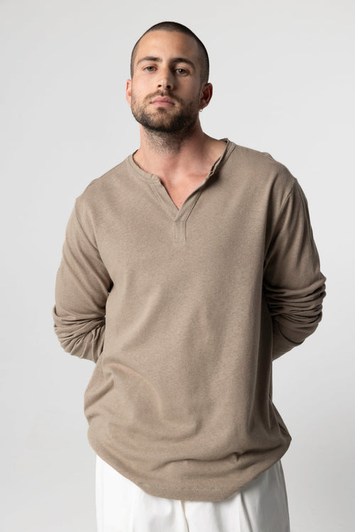 Langärmliges tunesisches Hemd aus Baumwolle/Leinen in Kaffee-Latte - MAJESTIC FILATURES