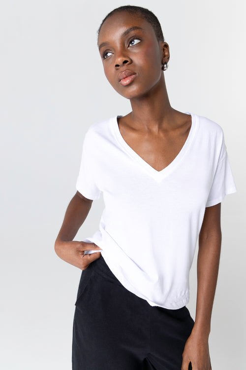 T-shirt Blanc Col V Manches Courtes en Coton organique - MAJESTIC FILATURES