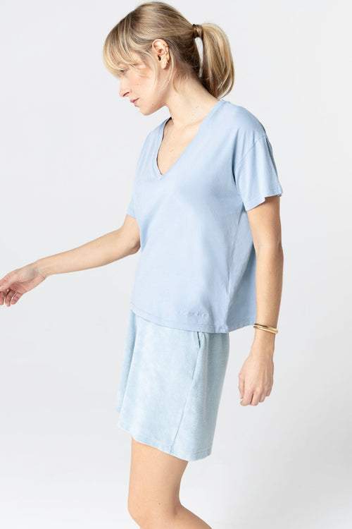 Camiseta azul calanques con cuello en V y manga corta de algodón orgánico - MAJESTIC FILATURES