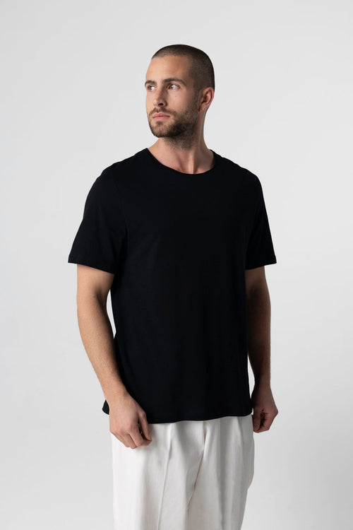 T-Shirt mit Rundhalsausschnitt und kurzen Ärmeln aus Bio-Baumwolle in Schwarz - MAJESTIC FILATURES